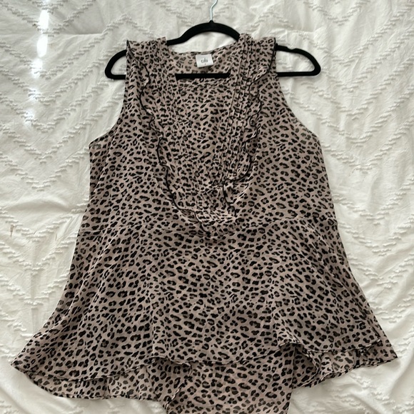 Blouse from Cabi collection, Size L, animal print - Picture 1 of 6